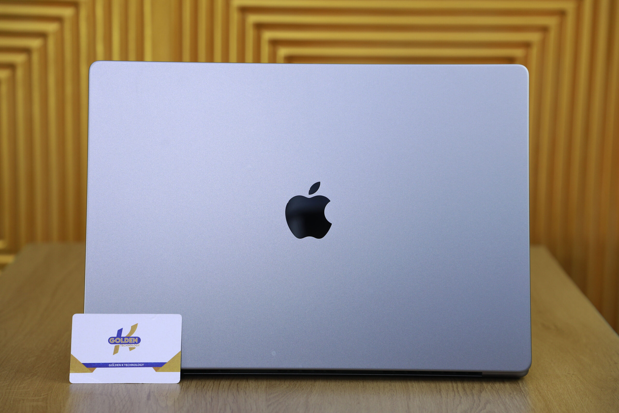 MacBook Pro M1 (16GB RAM / 512GB SSD)